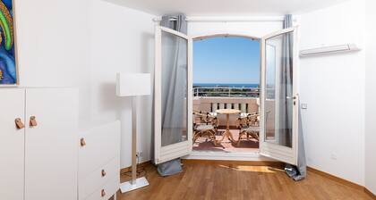 La Gloriette dâAzur , piscine sauna vue mer