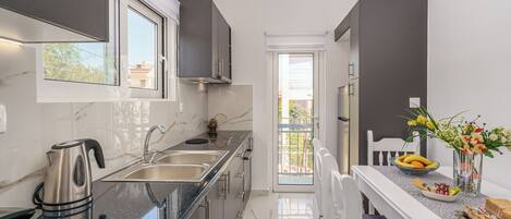 Microwave, oven