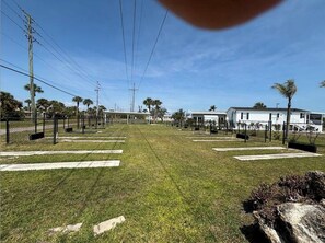 Property grounds - Cozy & Spotless Beach Escape (Fort Myers Beach)