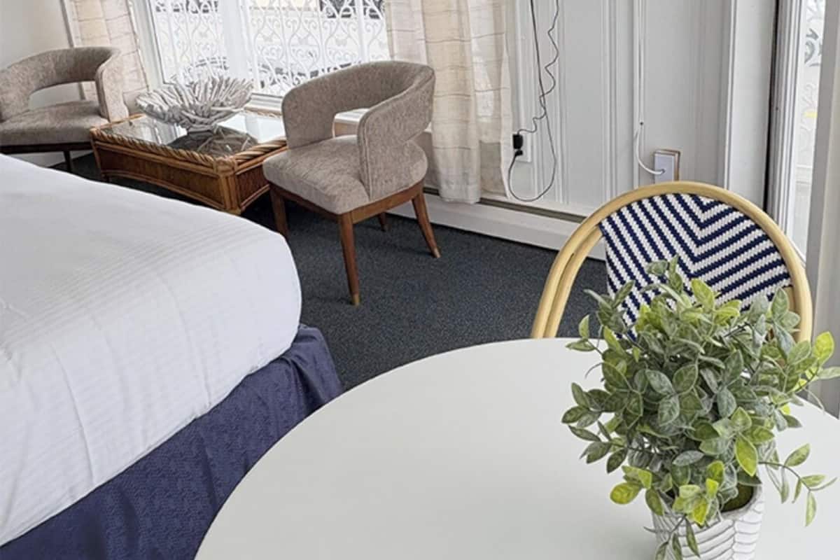 Panoramic Room, 1 King Bed, Balcony, Ocean View | Free WiFi, bed sheets