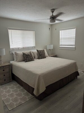 2 soverom, strykejern/-brett, wi-fi og sengetøy