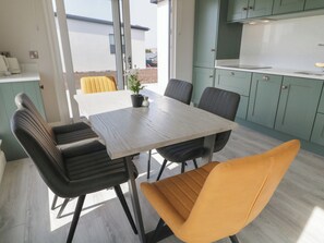 Cottage | Interior - Number 2 Villa - The View (Bunbeg)