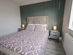 2 bedrooms, individually decorated, individually furnished, free WiFi