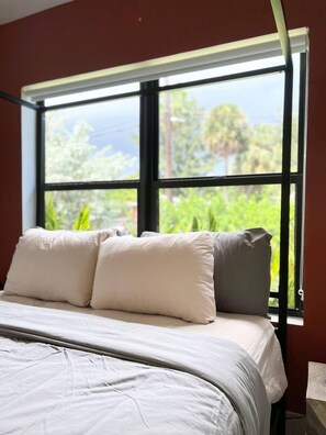 4 bedrooms, iron/ironing board, travel cot, WiFi