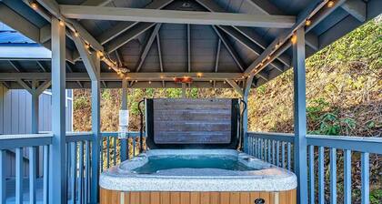 NEW TO VRBO - Cozy 2-bedroom 2-bathroom cabin in Chalet Village - pet friendly!