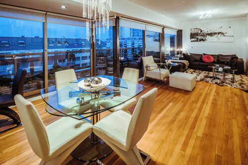 Exclusive Lux.Penthouse w/Panoramic Views -Terrace