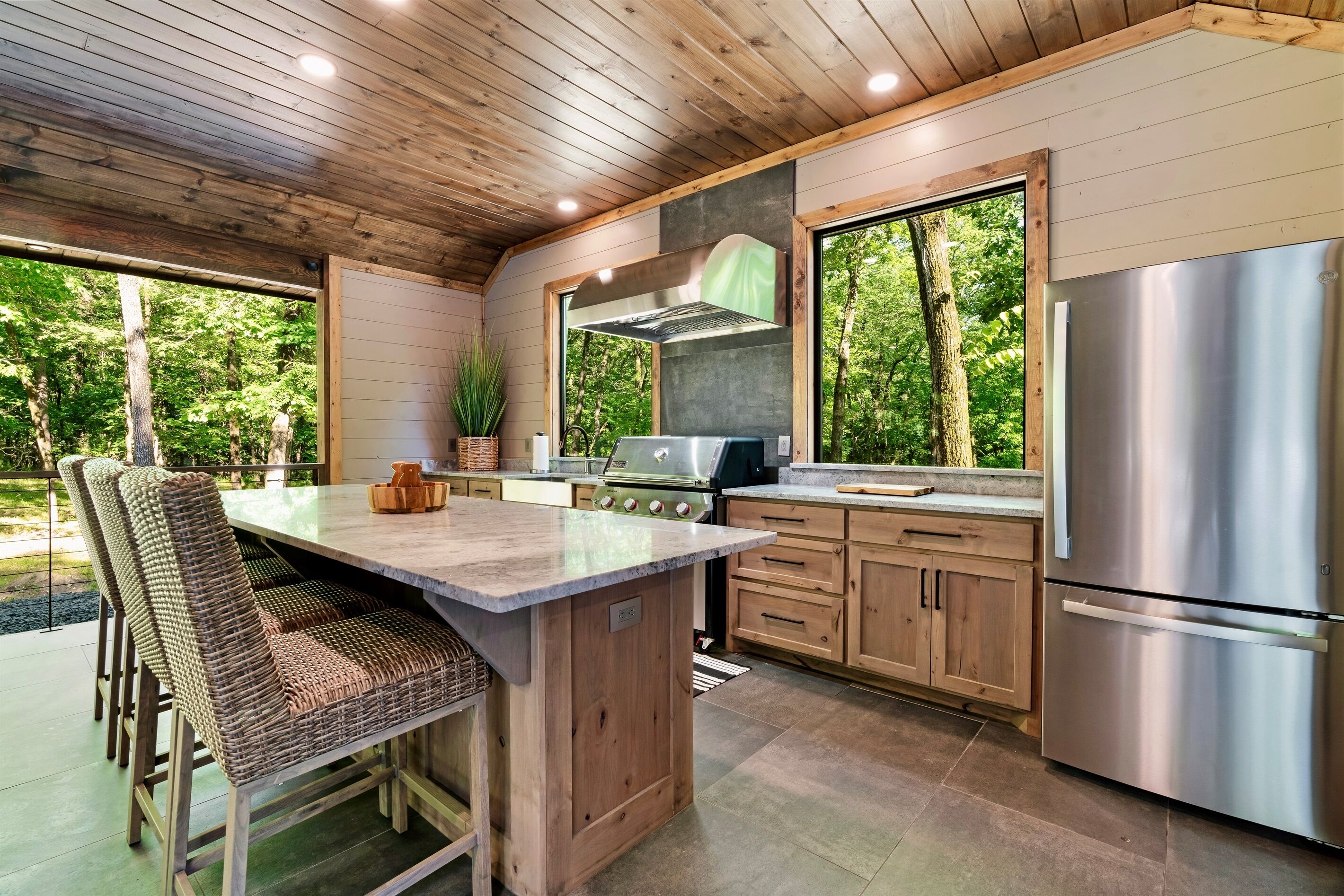 ثلاجة، ميكروويف، فرن، موقد طهي مسطح