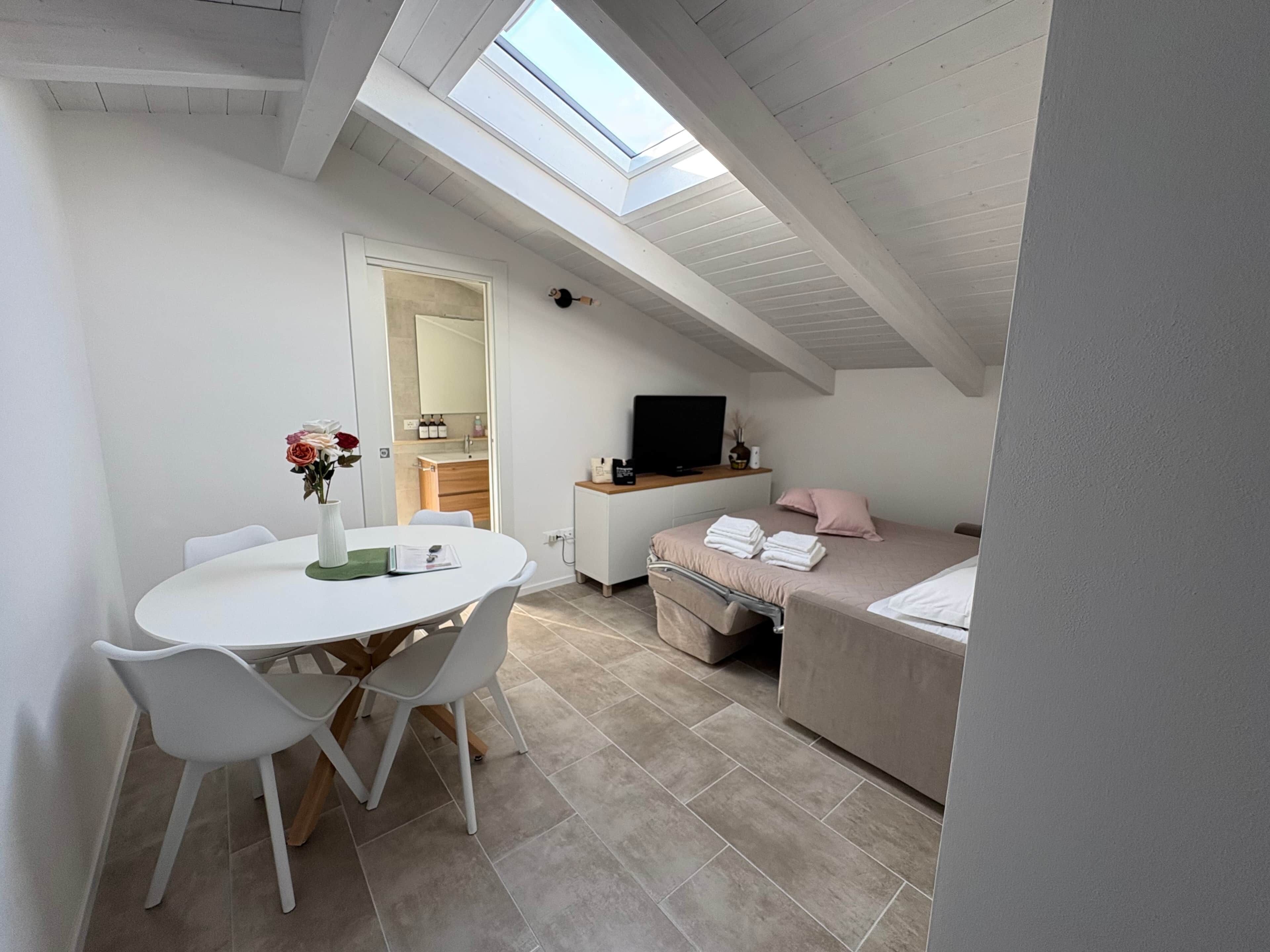 1 chambre, fer et planche à repasser, Wi-Fi, draps fournis