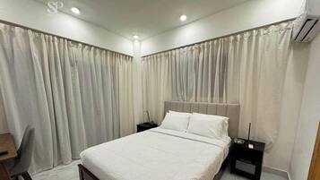2 bedrooms