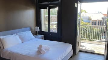 Superior Double Room, City View