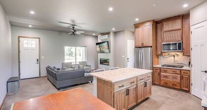 2 Mi to Lake Almanor: Home w/ Golf Course Views!