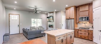 2 Mi to Lake Almanor: Home w/ Golf Course Views!