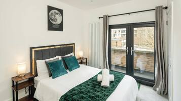 3 bedrooms, free WiFi, bed sheets