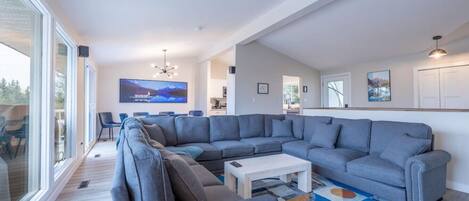 Smart TV, tenis de mesa y estéreo