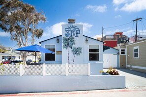 Exterior - Iconic Cottage, Steps to Beach/Ocean, AC,Parking (San Diego)