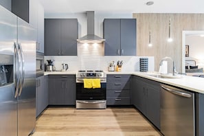 Maison (Multiple Bedrooms) | Intérieur
