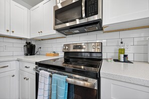 Microwave, oven, stovetop, dishwasher
