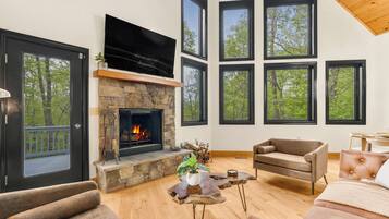 Televisor intel·ligent i llar de foc