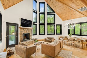 TV connectée, cheminée