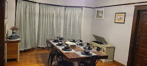 Dining - Riverfront / Fishing / Elk Rail Trails / 4-bedroom house in beautiful Duck (Duck)