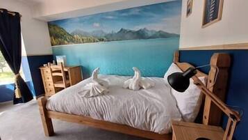 1 dormitori, planxa i posts de planxar, wifi i roba de llit