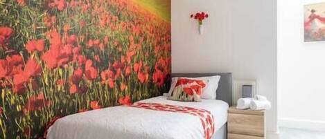 1 chambre, fer et planche à repasser, Wi-Fi, draps fournis