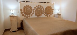 3 bedrooms, iron/ironing board, travel cot, free WiFi