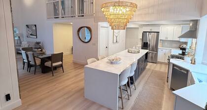 Renovated 4-bedroom 3.5 bath house w/ JEEP Wrangler