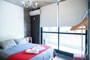 1 camera, Wi-Fi, lenzuola