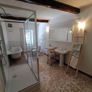 Bathroom - Les lits de Montbel B&B (Sonnac-sur-l'Hers)