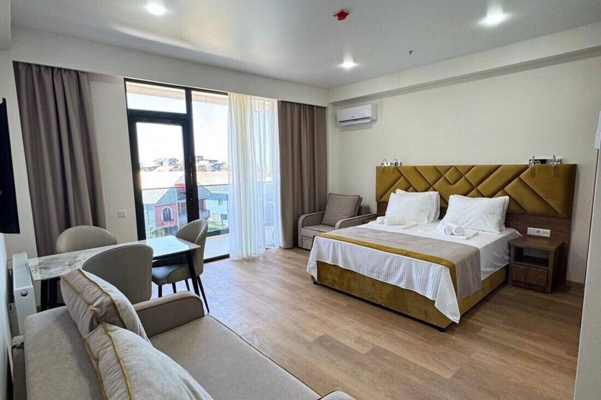 In-room safe, blackout drapes, WiFi (free), bed sheets