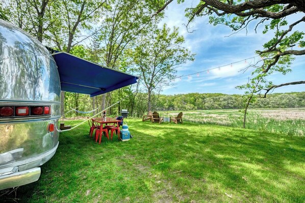 屋外ダイニングエリア