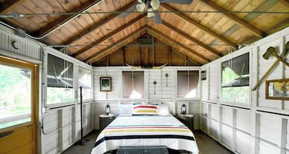 The Highlands - Group Cabin Retreat
