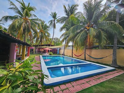 Charming 3-bedroom cabin with AC, WiFi in the beaches of Sonsonate