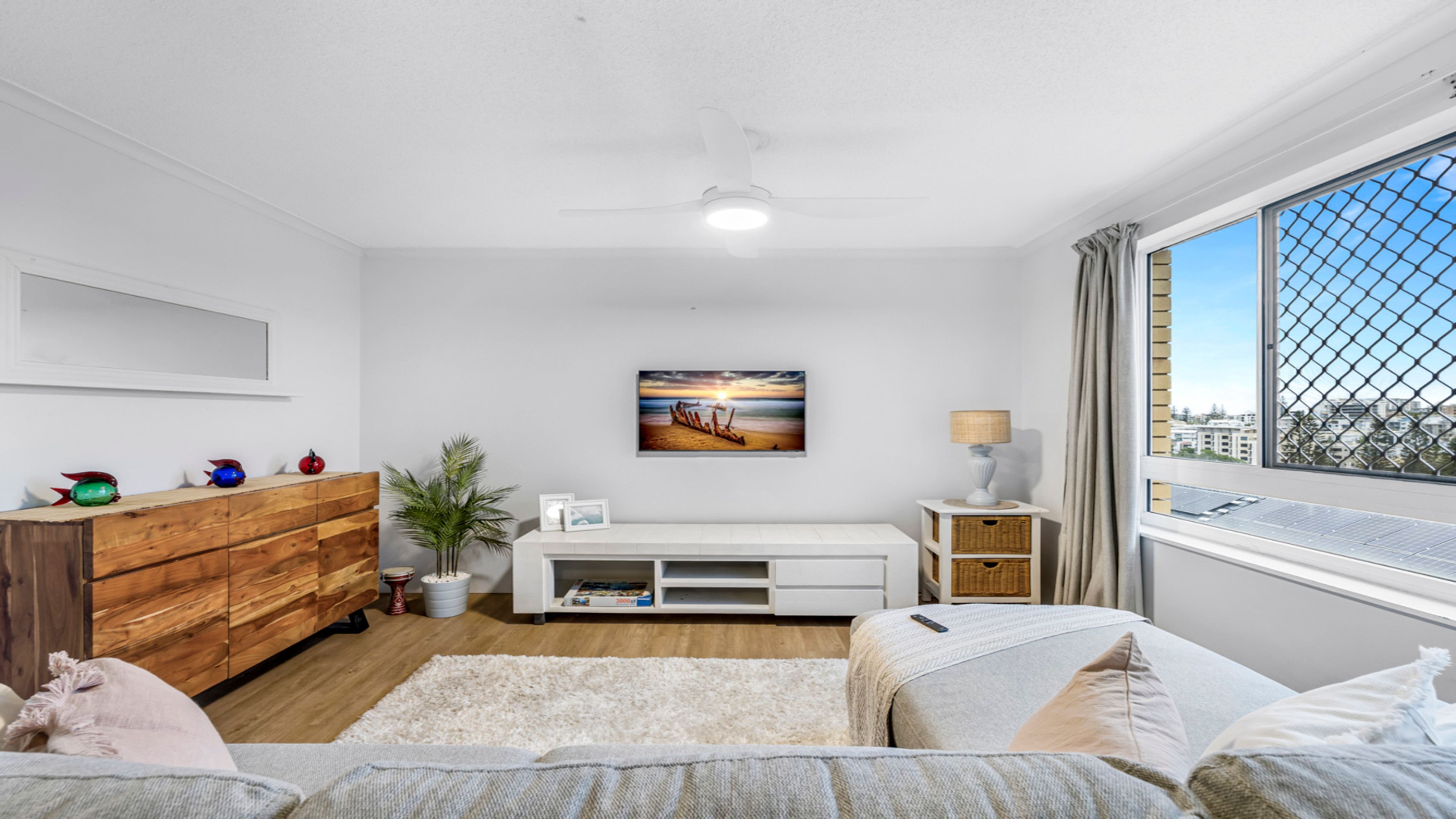 2 dormitorios, tabla de planchar con plancha, wifi y ropa de cama