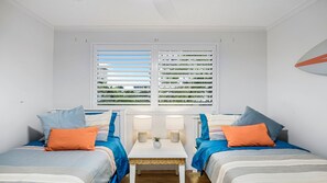 2 bedrooms, iron/ironing board, WiFi