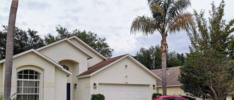 House (3 Bedrooms) | Front of property