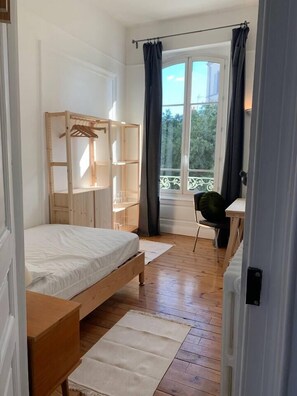 4 Schlafzimmer, Bügeleisen/Bügelbrett, WLAN, Bettwäsche