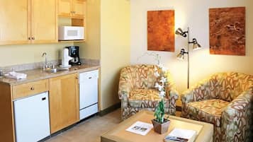 Private kitchenette