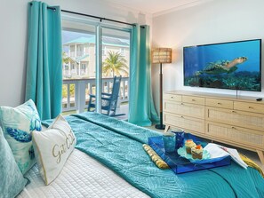 6 slaapkamers, een bureau, een strijkplank/strijkijzer, reisbedje