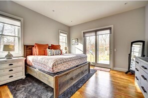 4 chambres, fer et planche à repasser, lit parapluie, Wi-Fi gratuit