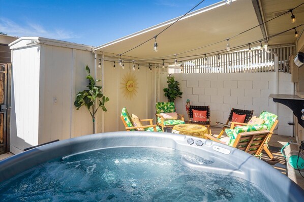 Bain à remous extérieur