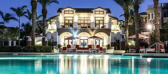 Marlin Bay Resort & Marina