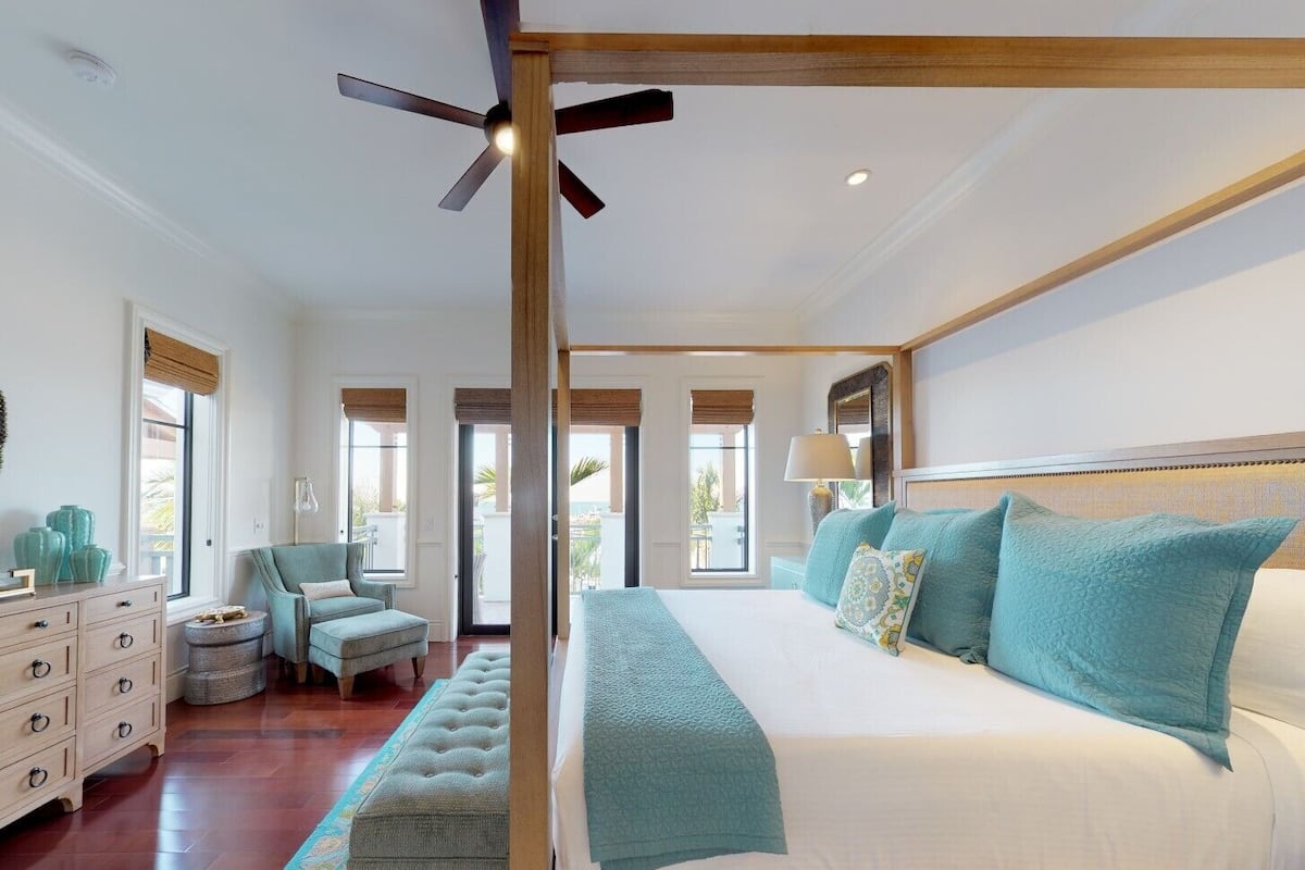 Townhome, Marina View | 3 bedrooms, premium bedding, travel crib, free WiFi