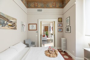 5 chambres, Wi-Fi, draps fournis