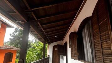 Teres atas bumbung