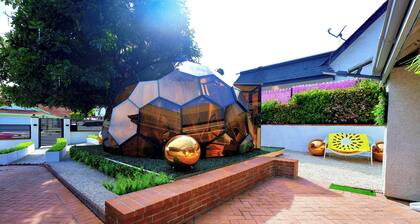 Pink Luxe Spa Retreat San Diego