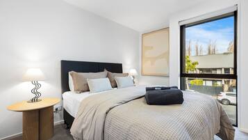 2 bedrooms, iron/ironing board, WiFi, bed sheets