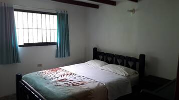 8 habitaciones, wifi y ropa de cama