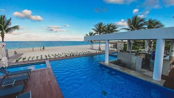 Apartment, 3 Bedrooms, Accessible, Balcony | Pool | Outdoor pool